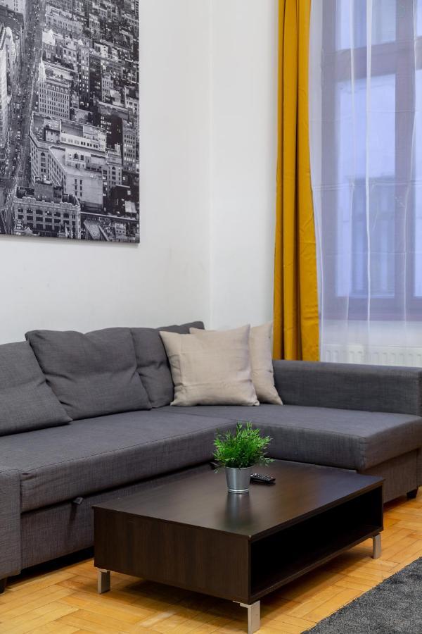 Dowtown Home In The Gozsdu Garden Budapest Esterno foto