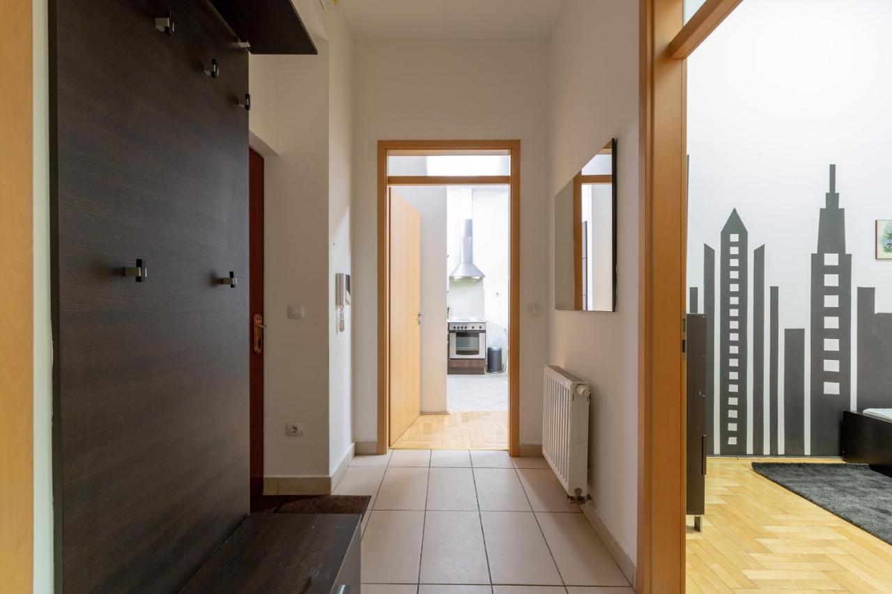 Dowtown Home In The Gozsdu Garden Budapest Esterno foto