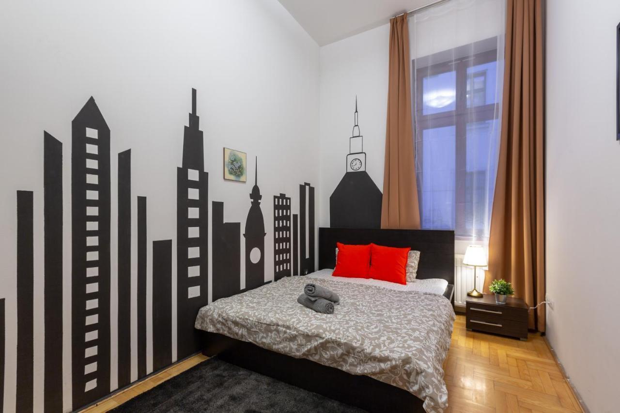 Dowtown Home In The Gozsdu Garden Budapest Esterno foto