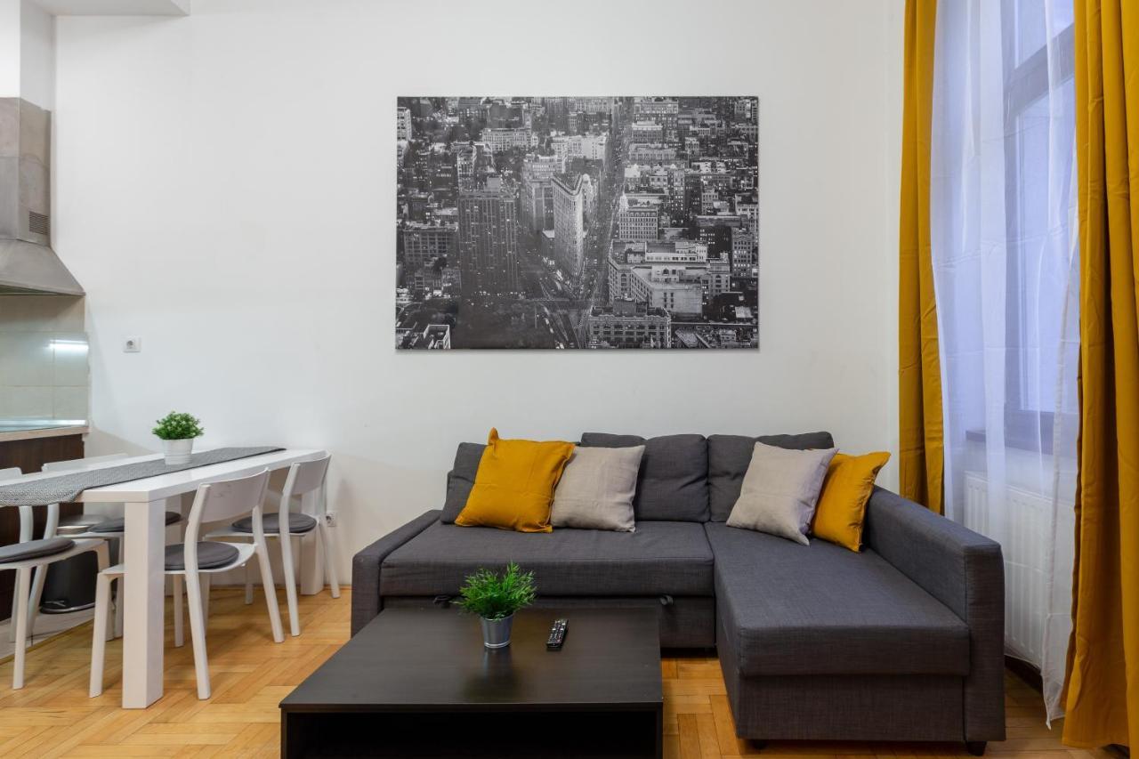 Dowtown Home In The Gozsdu Garden Budapest Esterno foto